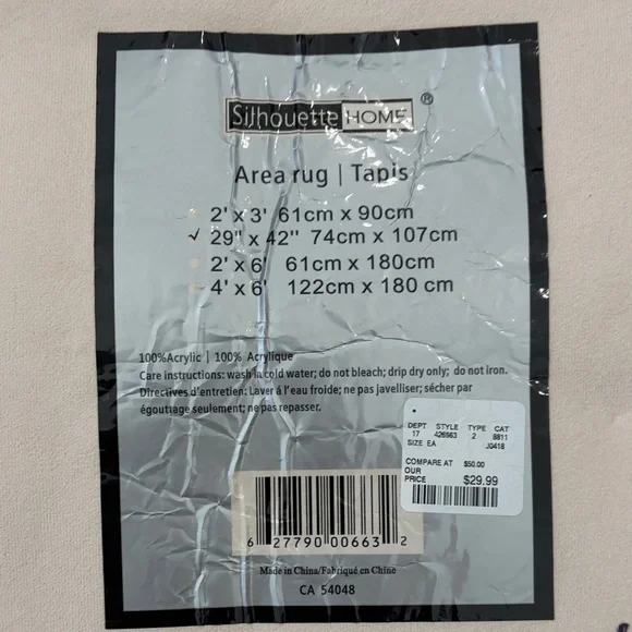 Fluffy White Faux Fur Rug 29” x 42” (74cm x 107 cm) - Picture 4 of 4